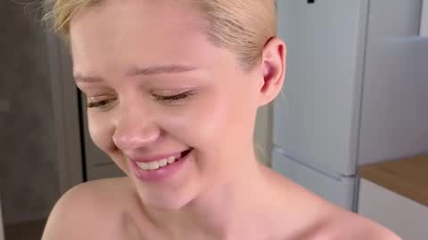 Snapshot of ifiwasyourgf chatting on 03.04.25 Lisa online show from 03.04.25