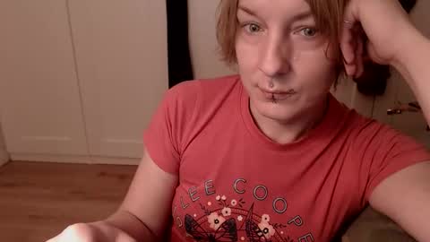 Ifk Donkeys online show from 12.18.25