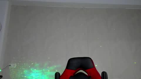 Snapshot of igor_scott chatting on 01.04.25 Igor scott online show from 01.04.25