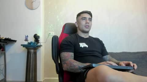 Snapshot of igor_scott chatting on 01.17.25 Igor scott online show from 01.17.25