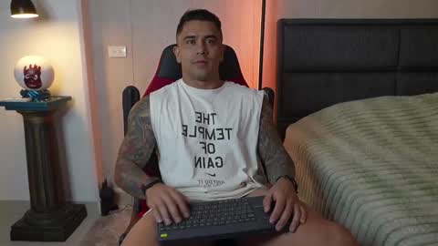 Snapshot of igor_scott chatting on 11.20.25 Igor scott online show from 11.20.25