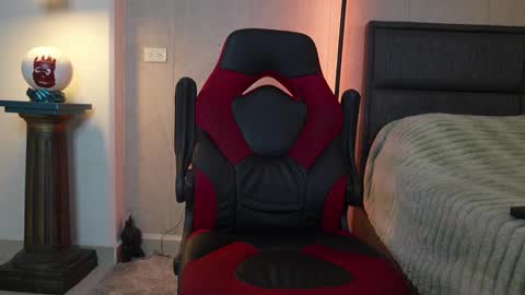 Snapshot of igor_scott chatting on 11.21.25 Igor scott online show from 11.21.25