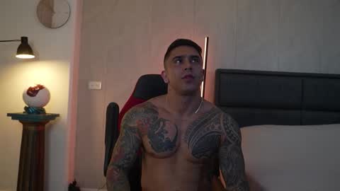 Snapshot of igor_scott chatting on 11.26.25 Igor scott online show from 11.26.25