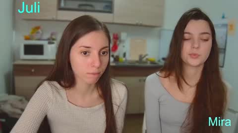 Snapshot of ihavepaws33 chatting on 12.17.24 Julia and Mira online show from 12.17.24