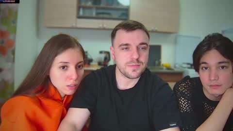 Snapshot of ihavepaws33 chatting on 01.15.25 Julia and Mira online show from 01.15.25