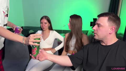 Snapshot of ihavepaws33 chatting on 01.29.25 Julia and Mira online show from 01.29.25