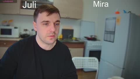 Snapshot of ihavepaws33 chatting on 03.05.25 Julia and Mira online show from 03.05.25