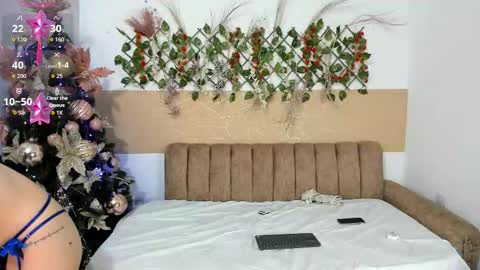 iisabella11 online show from 12.19.25