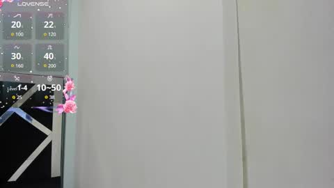 Isabella online show from 10.14.25