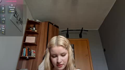 ShyLuna online show from 05.08.26