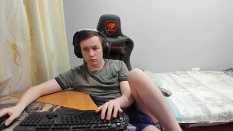 Snapshot of iliaskrislove chatting on 02.04.26 iliaskris online show from 02.04.26