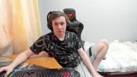 Snapshot of iliaskrislove chatting on 02.08.26 iliaskris online show from 02.08.26