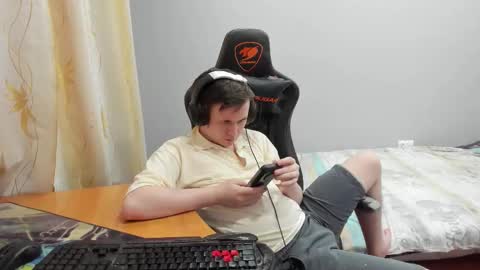 Snapshot of iliaskrislove chatting on 02.09.26 iliaskris online show from 02.09.26