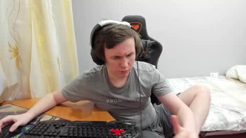 Snapshot of iliaskrislove chatting on 02.10.26 iliaskris online show from 02.10.26