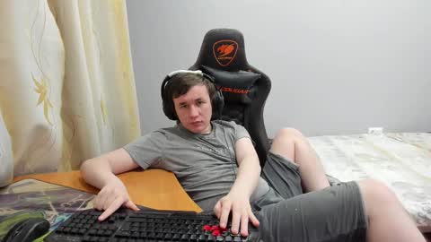 Snapshot of iliaskrislove chatting on 02.11.26 iliaskris online show from 02.11.26