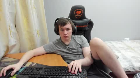 Snapshot of iliaskrislove chatting on 02.14.26 iliaskris online show from 02.14.26