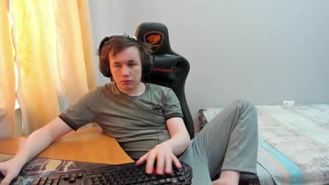 Snapshot of iliaskrislove chatting on 02.25.26 iliaskris online show from 02.25.26