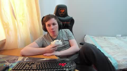 Snapshot of iliaskrislove chatting on 03.20.26 iliaskris online show from 03.20.26