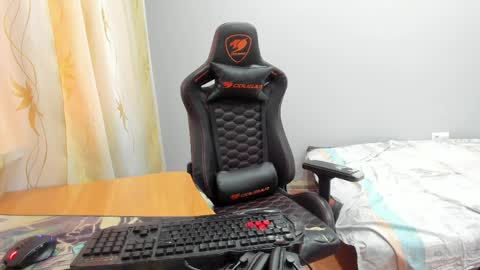 Snapshot of iliaskrislove chatting on 04.01.26 iliaskris online show from 04.01.26