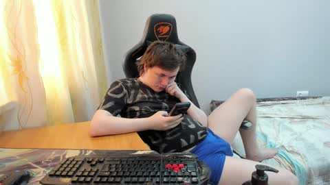 Snapshot of iliaskrislove chatting on 04.02.26 iliaskris online show from 04.02.26