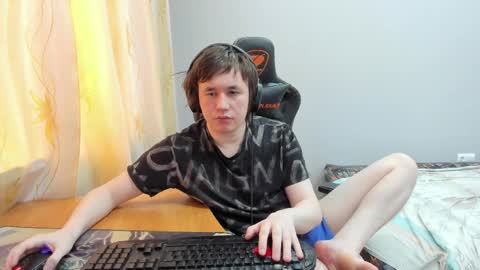 Snapshot of iliaskrislove chatting on 04.06.26 iliaskris online show from 04.06.26