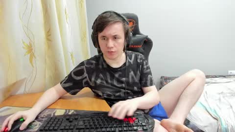 Snapshot of iliaskrislove chatting on 04.07.26 iliaskris online show from 04.07.26