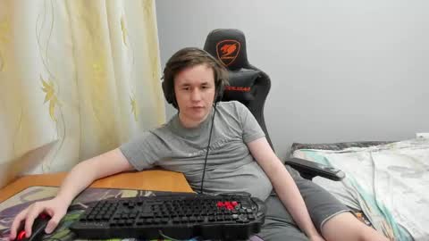 Snapshot of iliaskrislove chatting on 04.13.26 iliaskris online show from 04.13.26