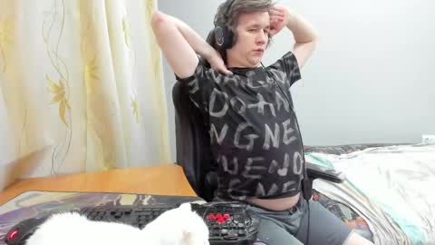 Snapshot of iliaskrislove chatting on 04.14.26 iliaskris online show from 04.14.26