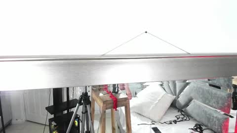 Snapshot of iliy_ chatting on 11.05.25 ILY online show from 11.05.25