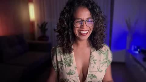 Snapshot of illaroom chatting on 02.07.25 Kloe online show from 02.07.25