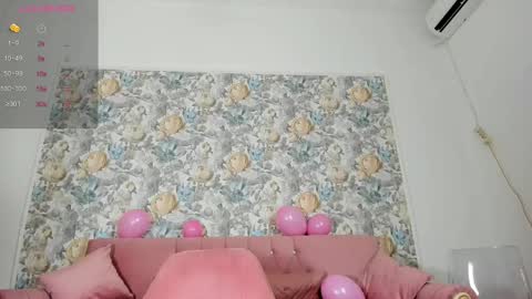 Snapshot of illegal_lorry chatting on 02.17.25 illegal_lorry online show from 02.17.25