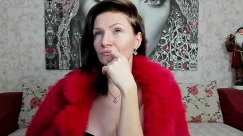 Snapshot of illegalbeauty87 chatting on 12.28.24 Ingrid or more easier...Miss GoDDess Mistress online show from 12.28.24