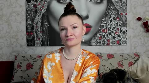 Snapshot of illegalbeauty87 chatting on 02.03.25 Ingrid or more easier...Miss GoDDess Mistress online show from 02.03.25