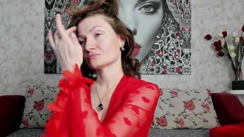 Snapshot of illegalbeauty87 chatting on 02.27.25 Ingrid or more easier...Miss GoDDess Mistress online show from 02.27.25