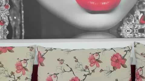 Snapshot of illegalbeauty87 chatting on 10.01.25 Ingrid or more easier...Miss GoDDess Mistress online show from 10.01.25