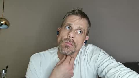 Ilovesquirterz1 online show from 03.10.25