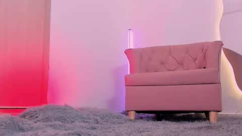 Mia online show from 10.09.25