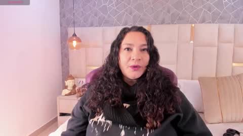 Alaya online show from 09.19.25