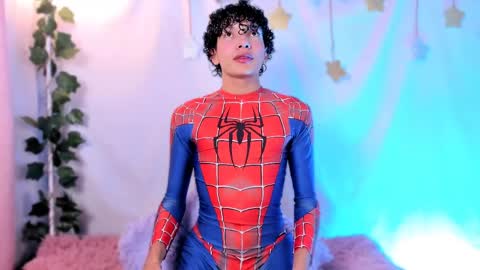 Alejo independent model   online show from 04.05.26