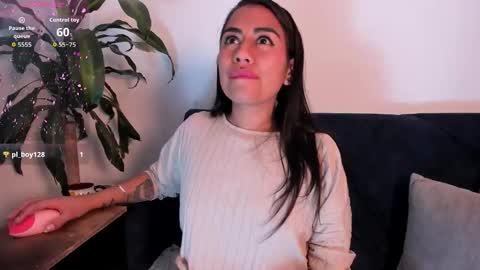 Snapshot of im_amber_ chatting on 11.11.25 amber online show from 11.11.25