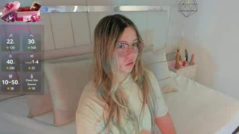 DAHLIA online show from 03.06.25