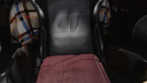 Snapshot of im_dave21 chatting on 11.26.25 im_dave21 online show from 11.26.25