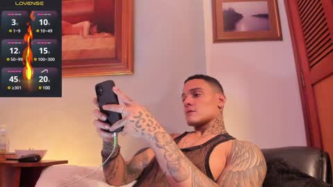 im_dominike online show from 01.10.25