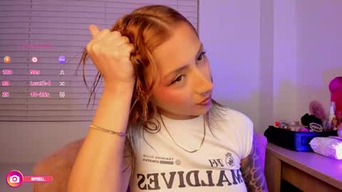 Snapshot of im_eli1 chatting on 10.14.25 Eli online show from 10.14.25