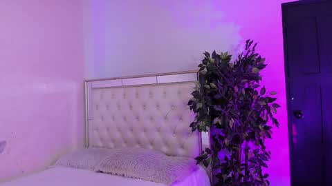 Snapshot of im_felixhunter chatting on 02.04.26 FELIX online show from 02.04.26