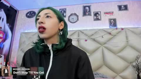  Im Gaia online show from 10.24.25