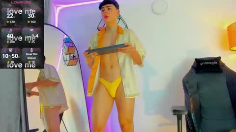 Snapshot of im_juaniito chatting on 09.12.25 40 OFF TODAY online show from 09.12.25