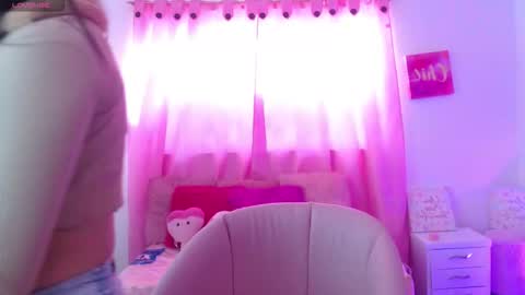 Julieta online show from 02.25.26