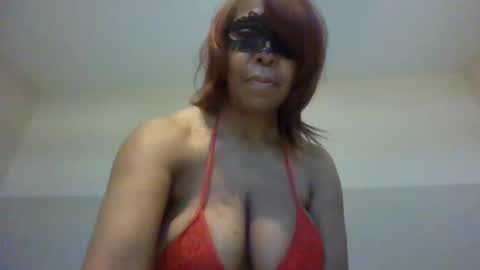 weet exy Cougar online show from 04.21.26