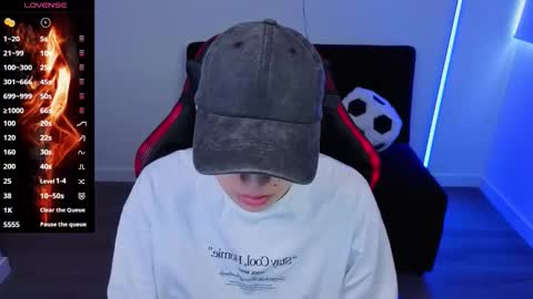 Laia online show from 11.05.25